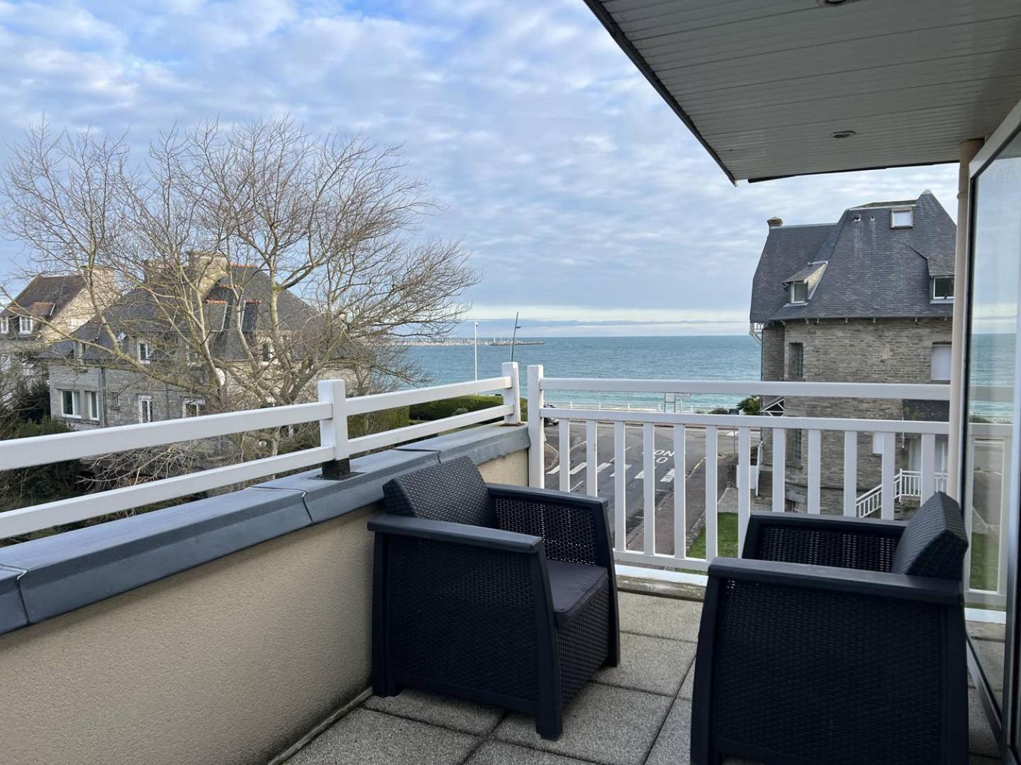 390 Appartement 3 Chambres Avec Vue Sur La Grande Plage De Saint-Cast La Garde  Eksteriør billede