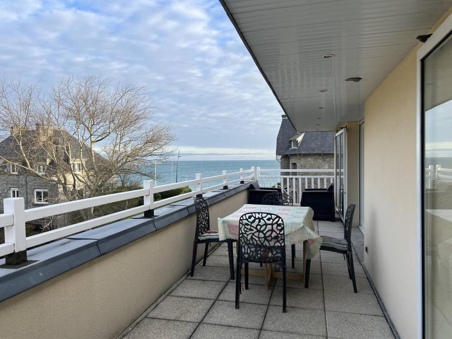 390 Appartement 3 Chambres Avec Vue Sur La Grande Plage De Saint-Cast La Garde  Eksteriør billede